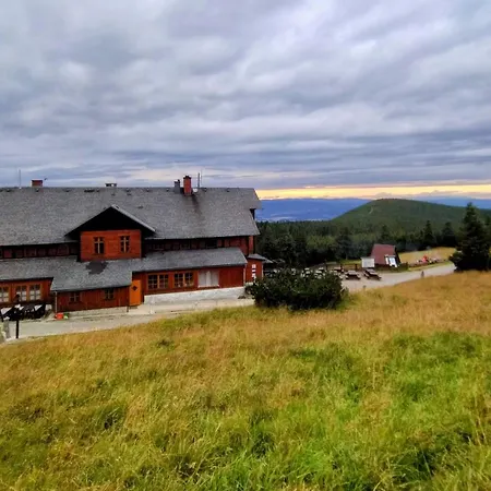 Nowe Gorskie Krajobrazy Z Widokiem Na Snieznik - Sowia Stronie Śląskie
