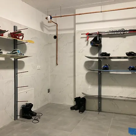 Nowe Gorskie Krajobrazy Z Widokiem Na Snieznik - Sowia *