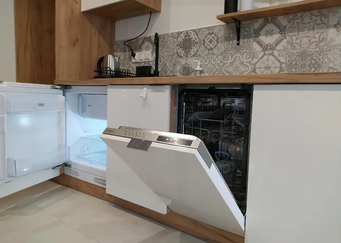 Nowe Górskie Krajobrazy Z Widokiem Na śnieżnik - Sowia * Stronie Śląskie